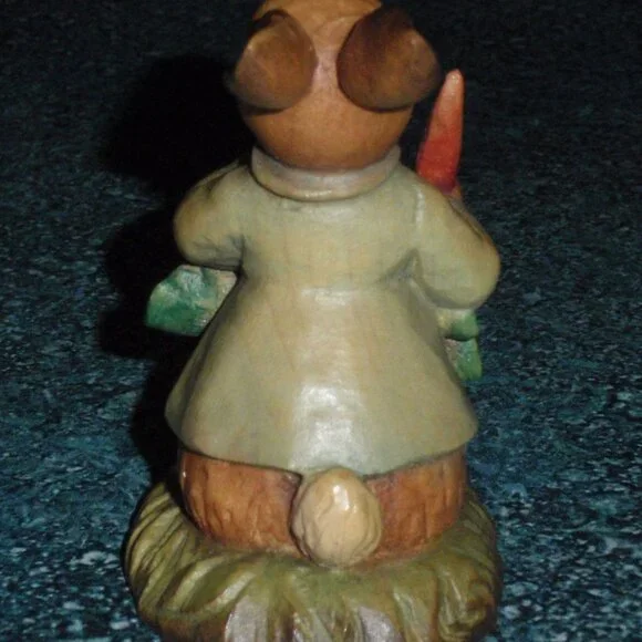 3" ANRI PETER RABBIT FIGURINE EATING 2 CARROTS VINTAGE F. WARNE COLLECTIBLE GIFT